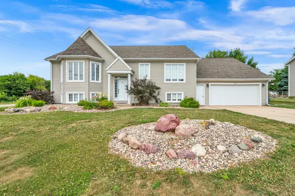 2801 Chaplin Drive, Milford, IA 51351