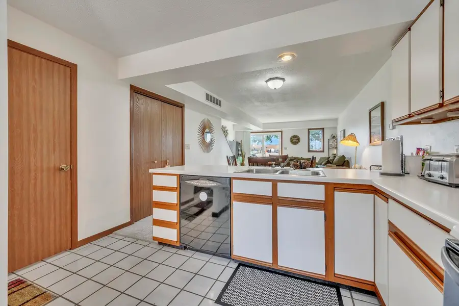 26 Westview Dr. #3, Milford, IA 51351 - #3