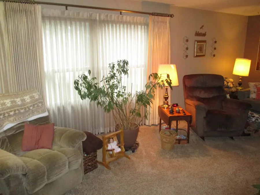 101 Call Street, Emmetsburg, IA 50536 - #2