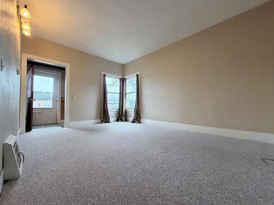 809 E Milw Street, Spencer, IA 51301 - #2