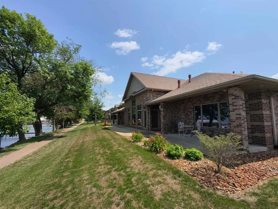 910 E Shore Drive, Lake View, IA 51450 - #2