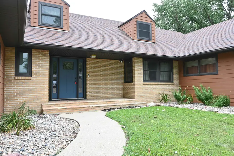 708 S Kiel Street, Holstein, IA 51025 - #2