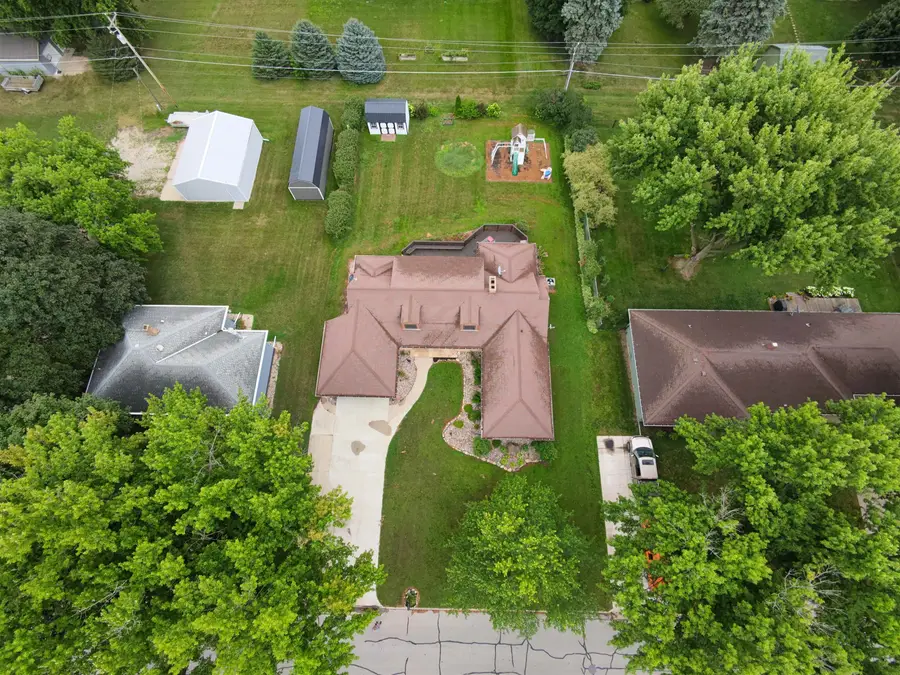 708 S Kiel Street, Holstein, IA 51025 - #3