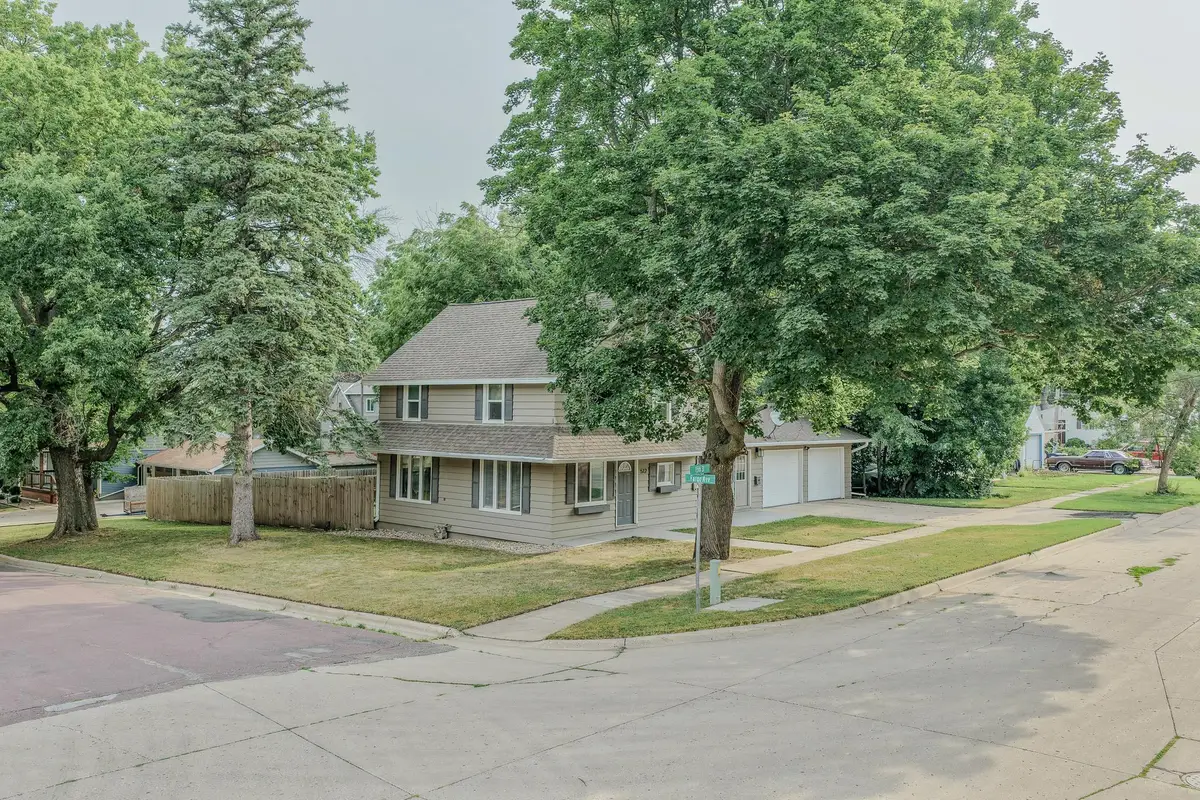 512 15th Street, Spirit Lake, IA 51360 - #1