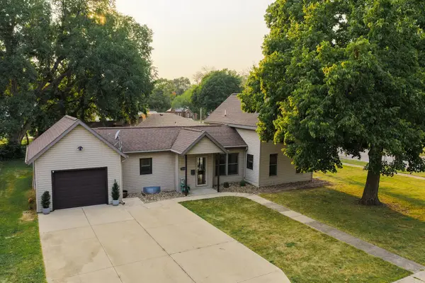 1011 N Avenue, Milford, IA 51351