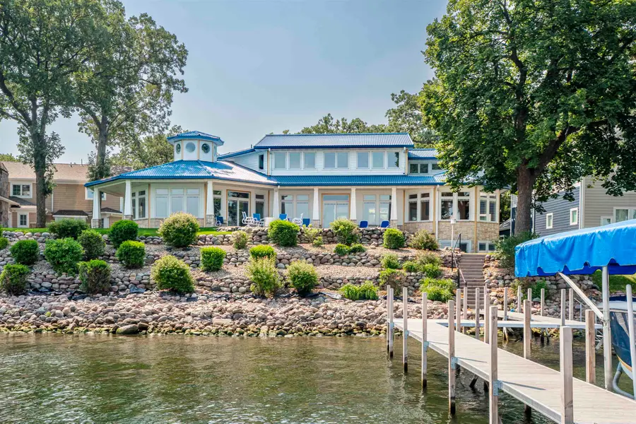 2502 Okoboji Blvd, Milford, IA 51351 - #2
