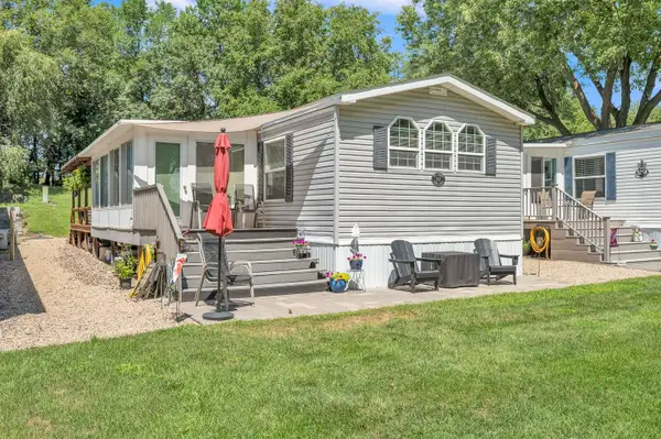 1611 Stern Street #11, Wahpeton, IA 51360