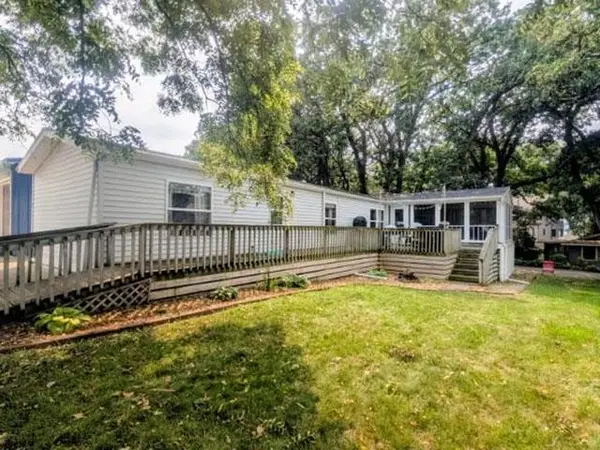 521 S Okoboji Grove Road #1, Arnolds Park, IA 51331