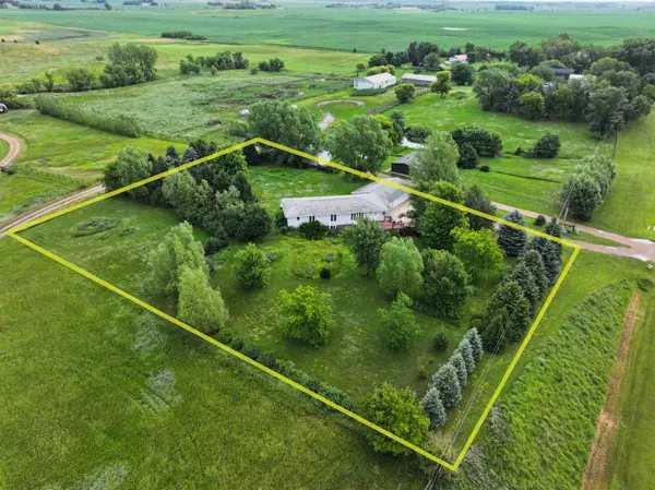 1806 Hwy 9, Spirit Lake, IA 51360