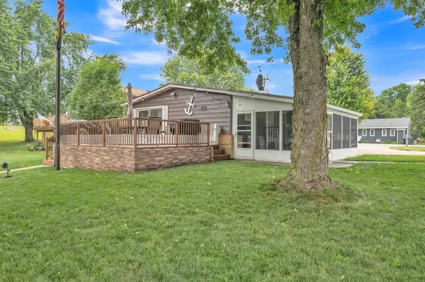 1113 Jerdee Lane, Wahpeton, IA 51351
