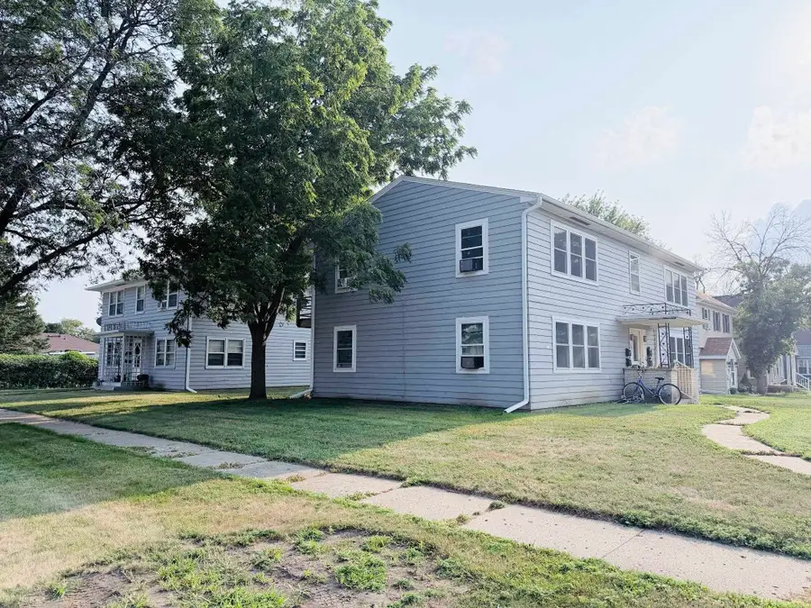 215 2nd Avenue W, Spencer, IA 51301 - #2