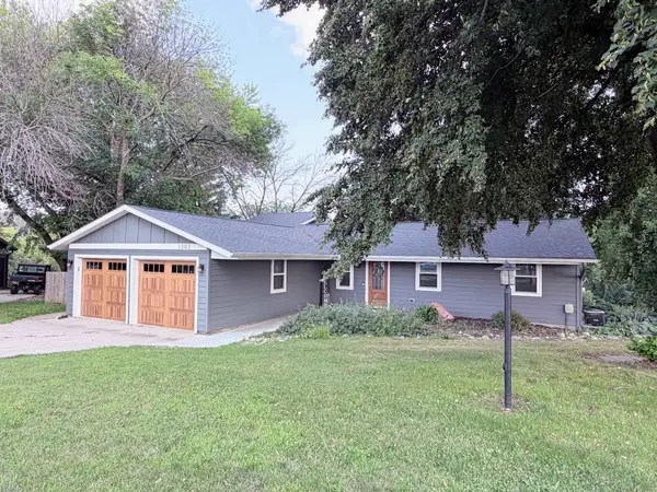 1202 Saint Luke Drive, Spencer, IA 51301
