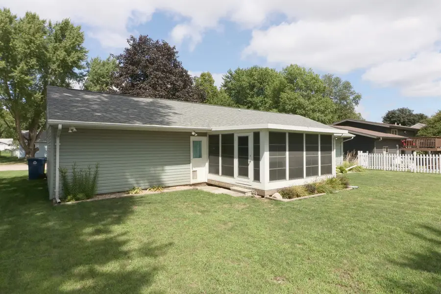304 9th Street Sw, Spencer, IA 51301 - #3