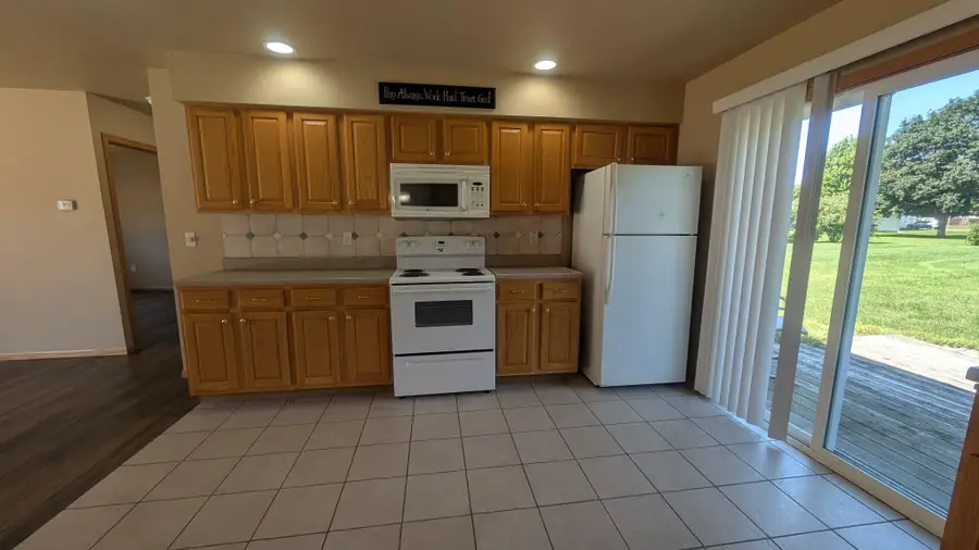909 E 15th Street, Spencer, IA 51301 - #3