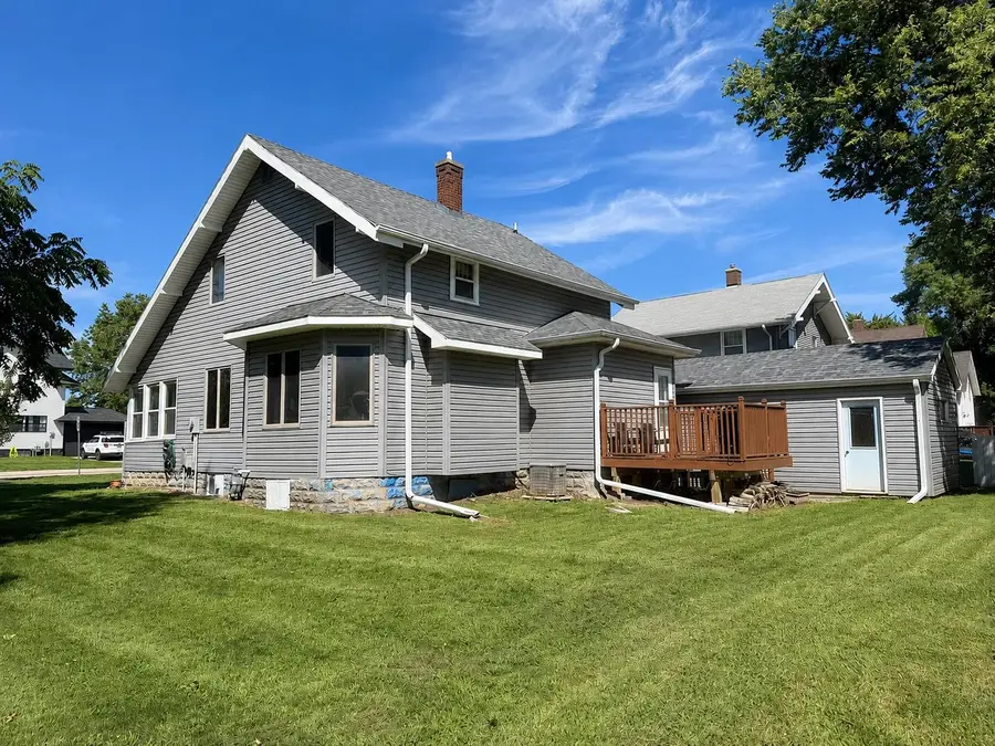 302 N 9th Street, Estherville, IA 51334 - #2