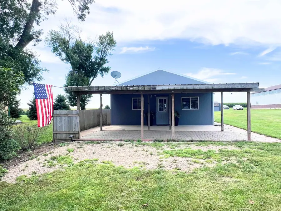 35111 S Shore Drive, Ayrshire, IA 50515 - #3