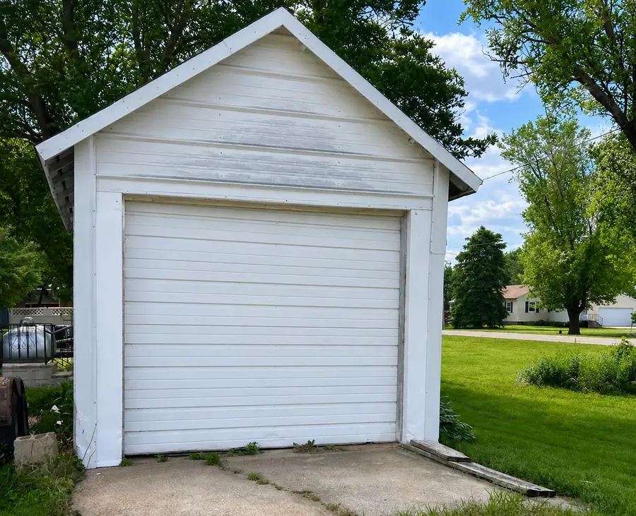 106 2nd Street, Gruver, IA 51334 - #2