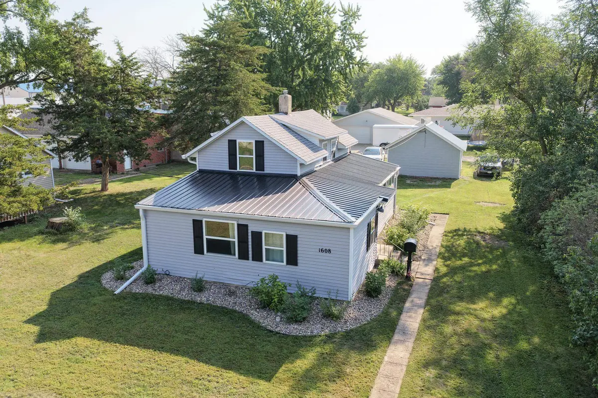1608 L Avenue, Milford, IA 51351 - #1
