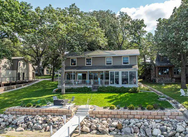 1001 Bay West Street, Wahpeton, IA 51351