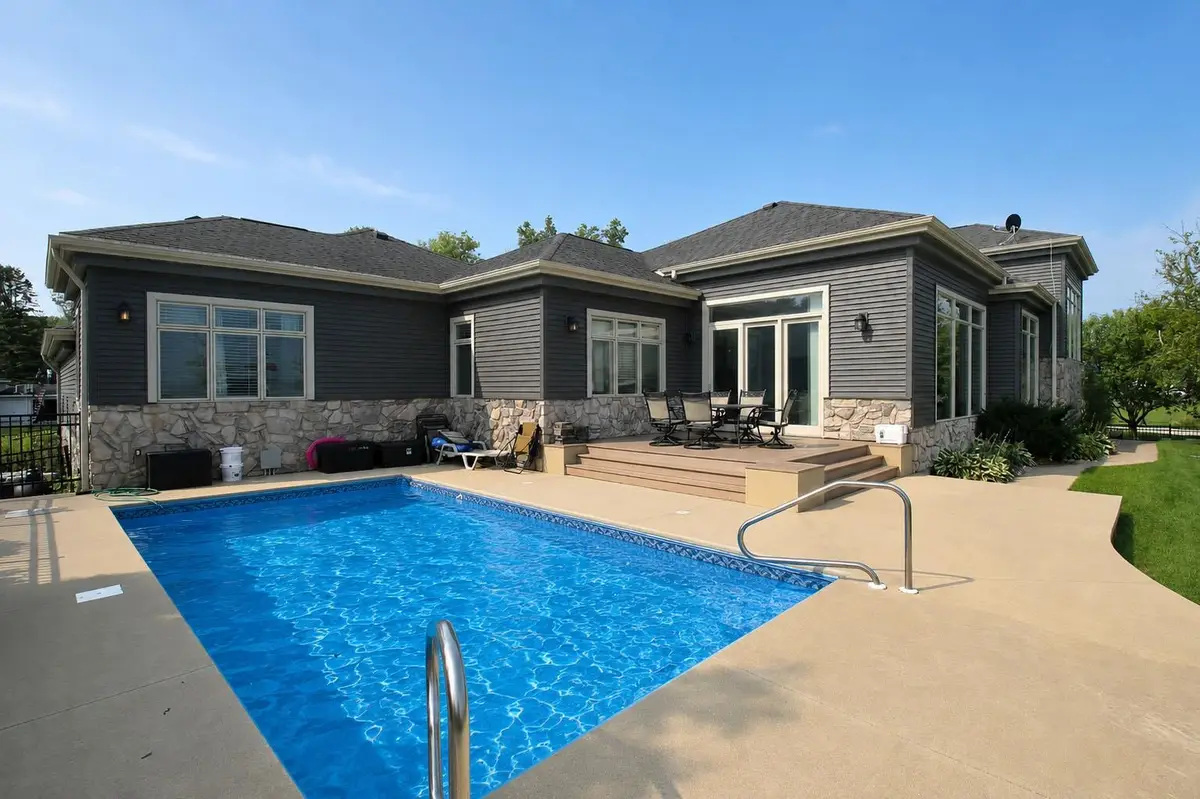 1620 Kirkwood Ave, West Okoboji, IA 51351 - #1