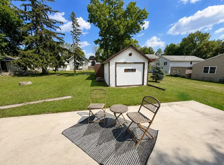 214 N 12 Street, Estherville, IA 51334 - #3