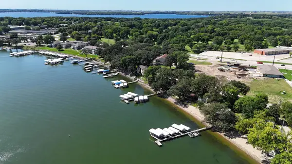 1280 Village Oaks Drive #15, Okoboji, IA 51355
