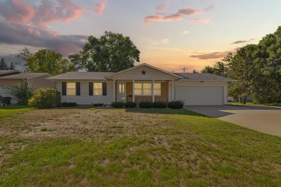 101 Harrison Street, Emmetsburg, IA 50536 - #3