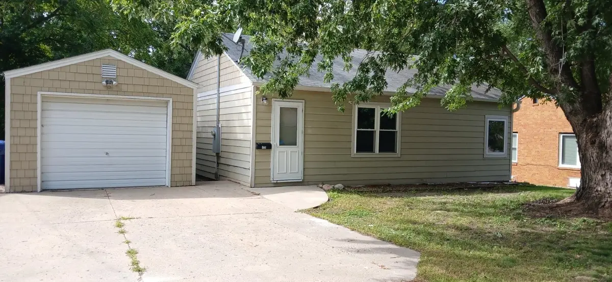 2000 Boston Ave, Spirit Lake, IA 51360 - #1