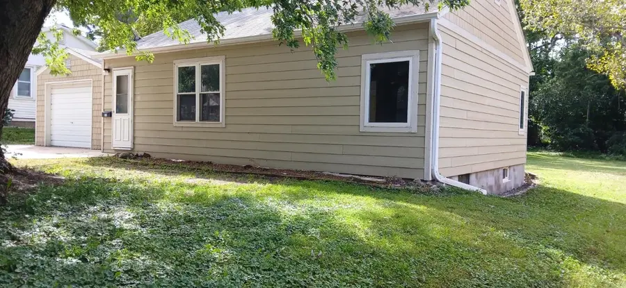 2000 Boston Ave, Spirit Lake, IA 51360 - #2