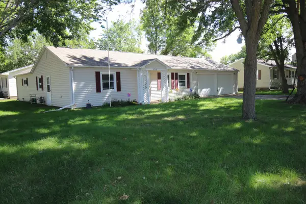 1512 M Ave, Milford, IA 51351