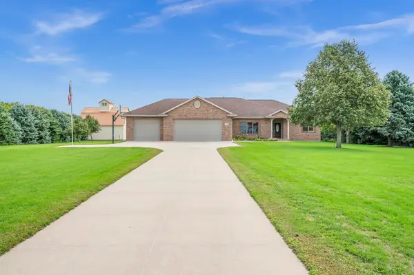 2578 225th Avenue, Milford, IA 51351