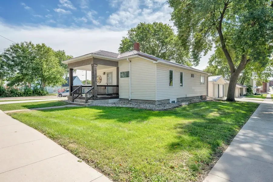 809 15th Street, Spirit Lake, IA 51360 - #3