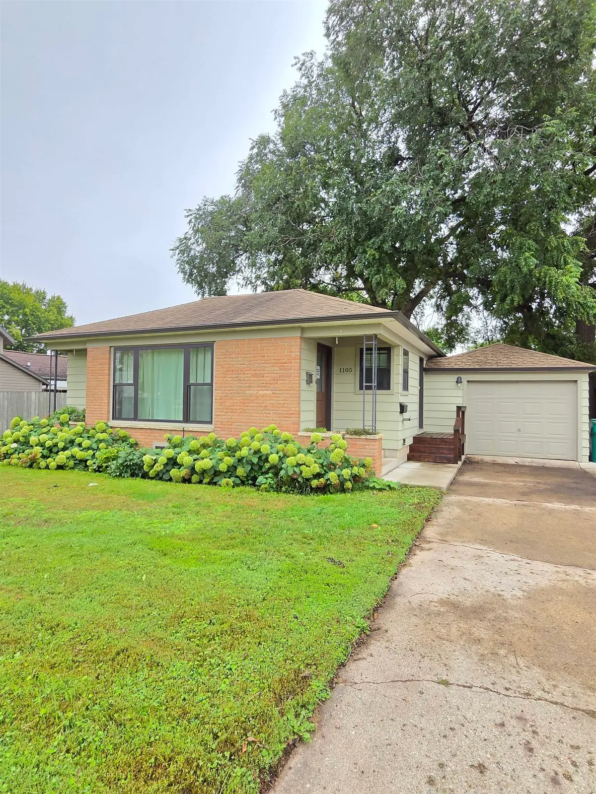 1105 11th St, Milford, IA 51351 - #1