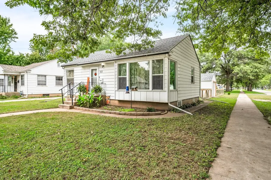 321 E 14th Street, Spencer, IA 51301 - #2