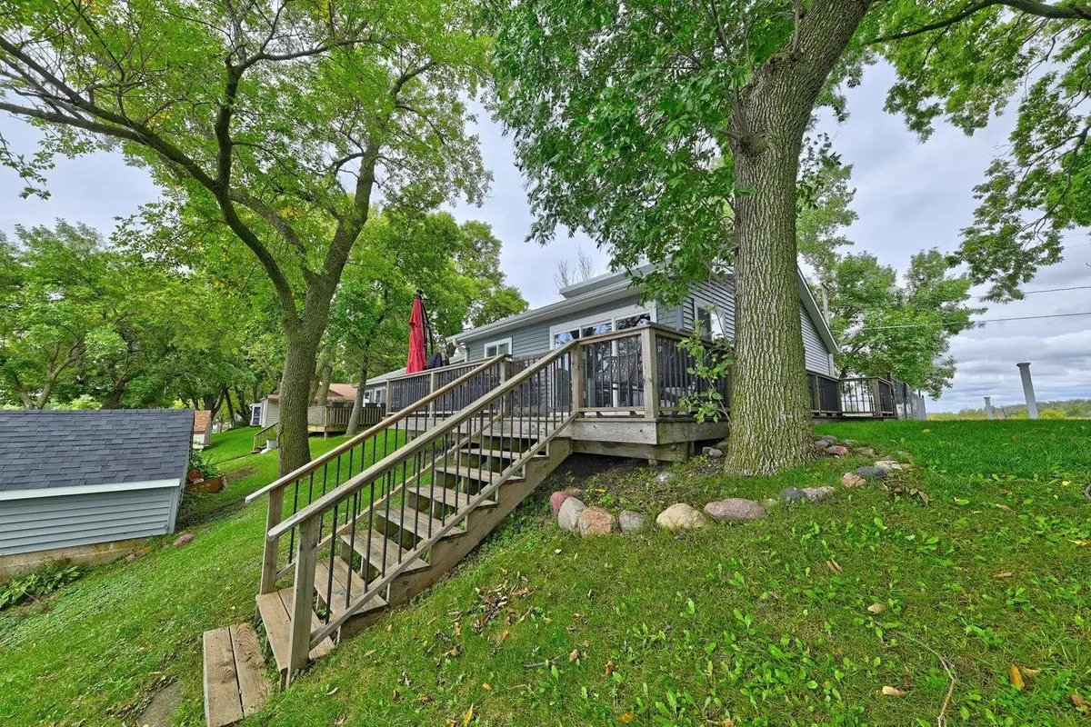 25251 Mcclelland Lane, Spirit Lake, IA 51360 - #1