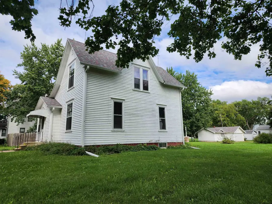 406 S 2nd Street, Albert City, IA 50510 - #2
