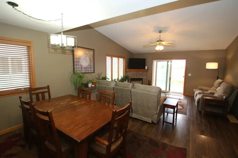 2306 Quail Run, Spirit Lake, IA 51360 - #3