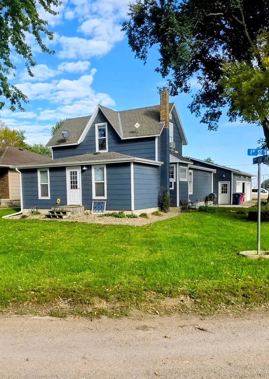 201 1st Street Sw, Fostoria, IA 51340 - #2