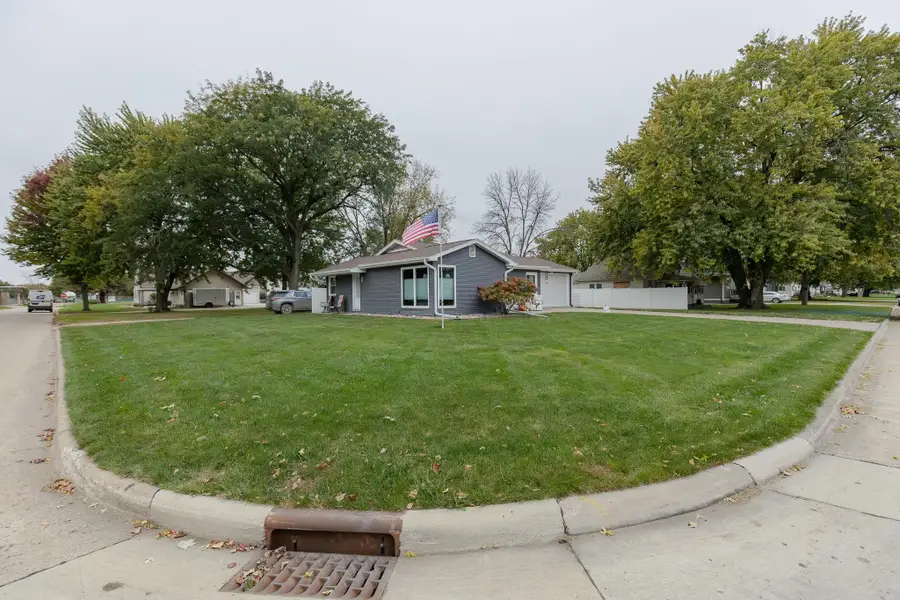 301 W 13th Street, Spencer, IA 51301 - #2