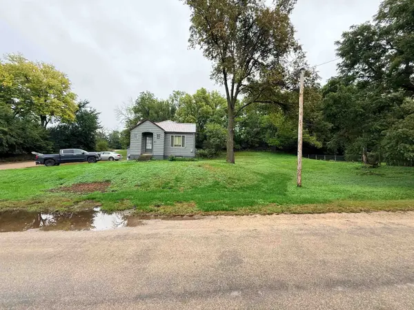 613 4th, Sioux Rapids, IA 50585