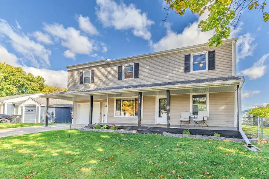 808 N 14th St, Estherville, IA 51334 - #2