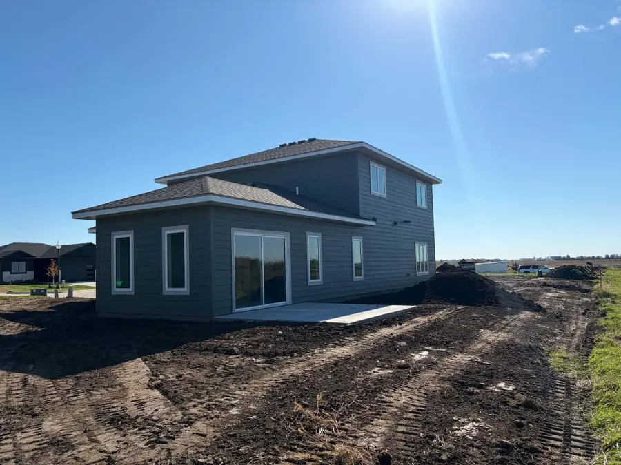 3706 Larchwood Circle, Spirit Lake, IA 51360 - #2