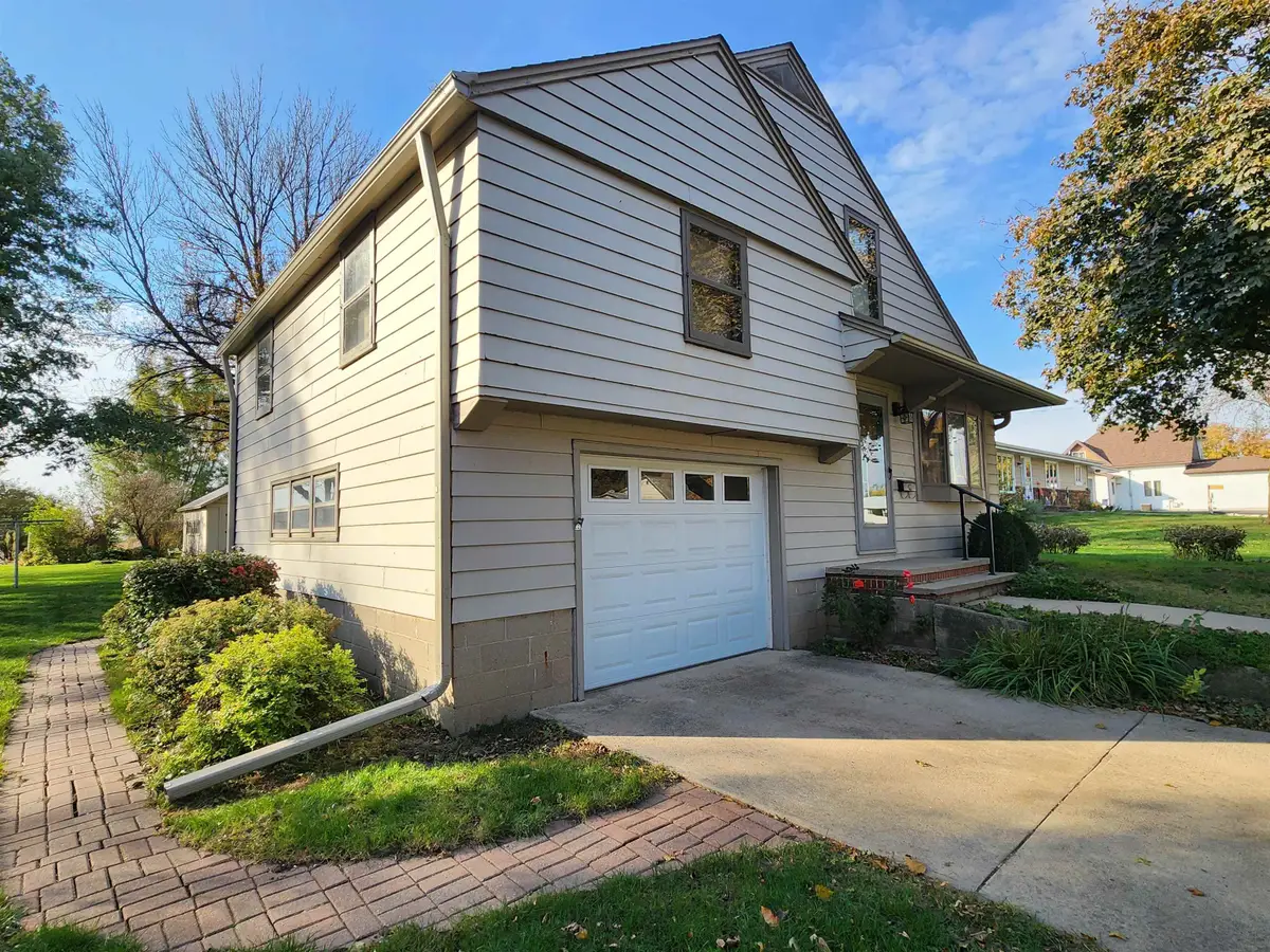 207 S 6th Street, Mallard, IA 50562 - #1