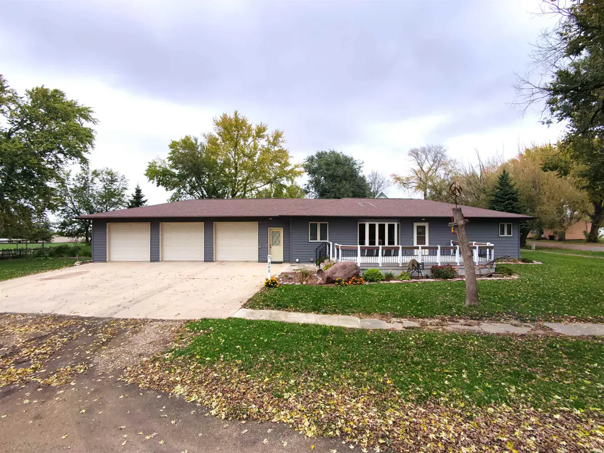 302 W 2nd Street, Calumet, IA 51009 - #1