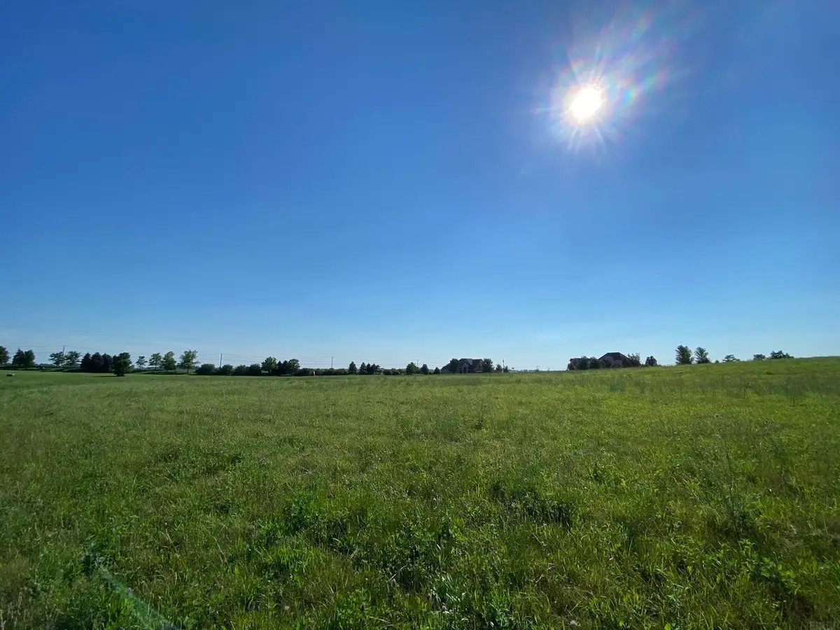 3250 E Bremer Avenue, Waverly, IA 50677 - Image #1