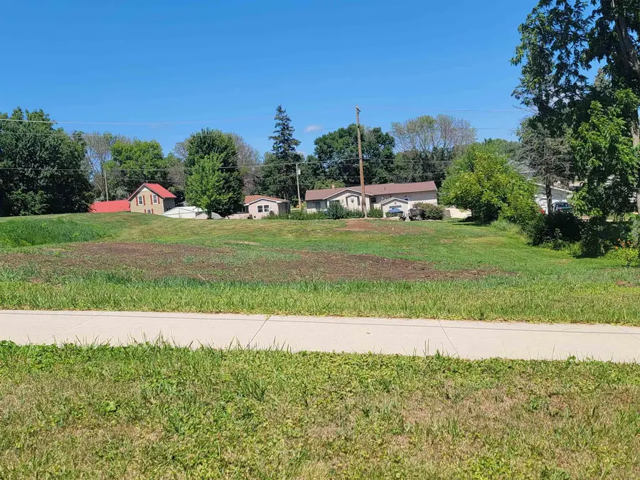 306 W Plum Street, West Union, IA 52175 - #2
