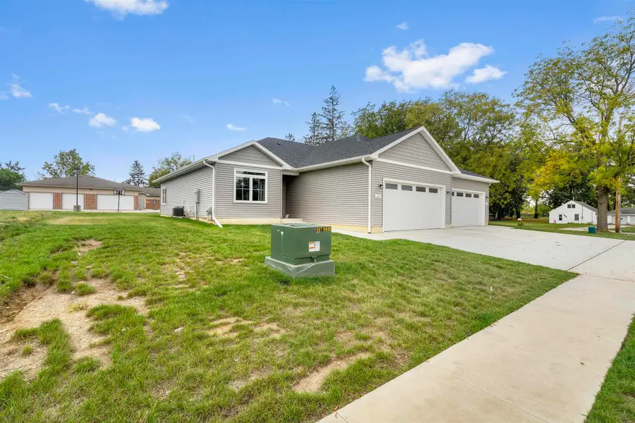 104 Bergen Drive, Waterloo, IA 50701 - Image #2