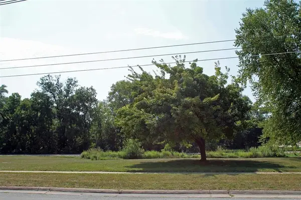 801 NW 7th Avenue, Waverly, IA 50677