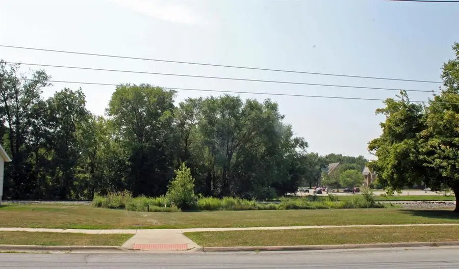 801 NW 7th Avenue, Waverly, IA 50677 - #3