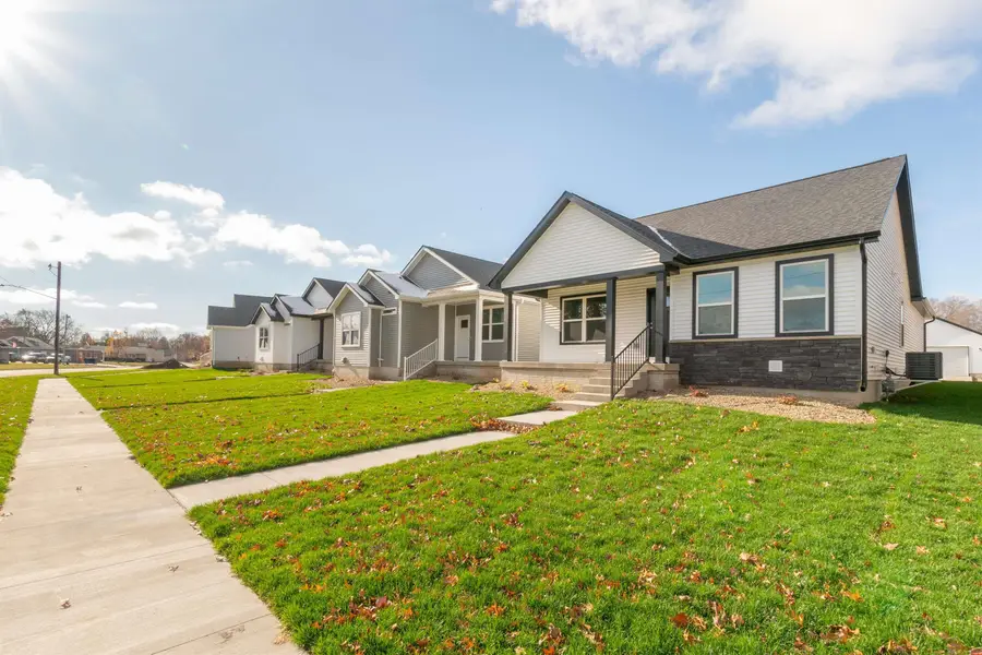 119 Axlewood Drive, Waterloo, IA 50701 - Image #2